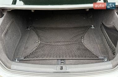Седан Audi A4 2013 в Львове