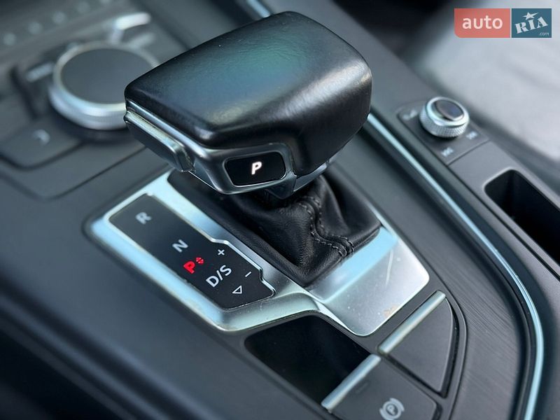 Седан Audi A4 2016 в Дніпрі