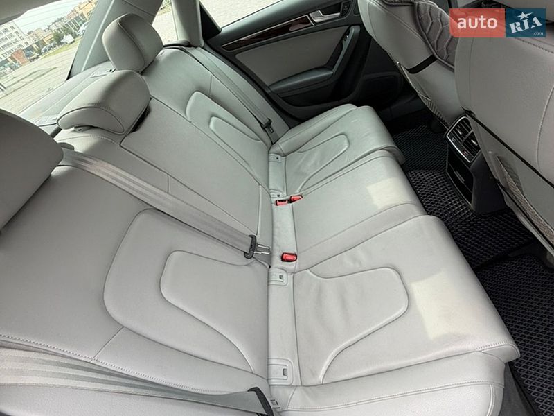 Седан Audi A4 2015 в Хмельницком