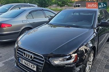 Седан Audi A4 2013 в Днепре