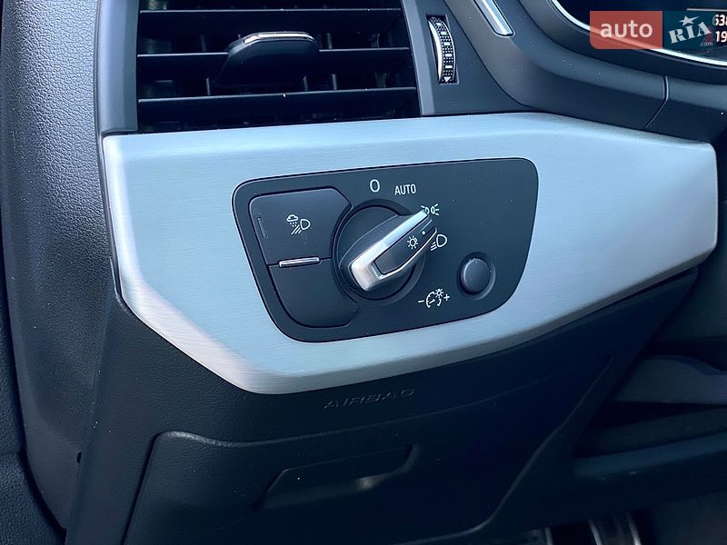 Седан Audi A4 2020 в Киеве