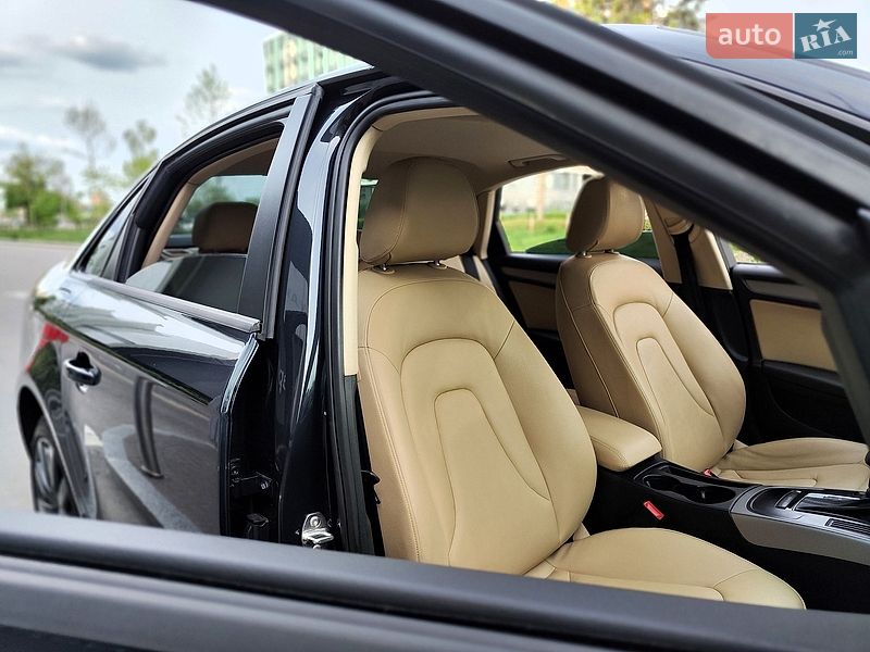 Седан Audi A4 2013 в Киеве