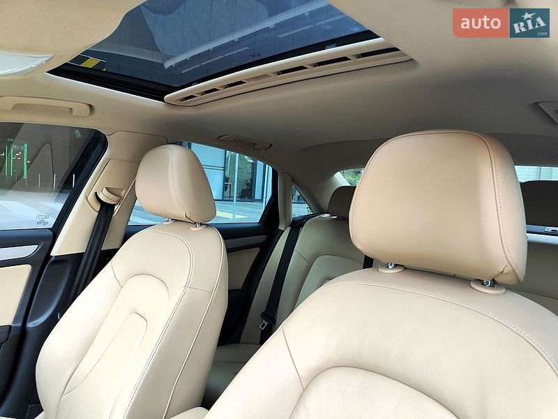 Седан Audi A4 2013 в Киеве