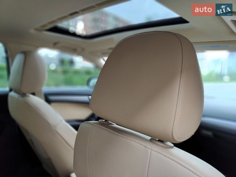 Седан Audi A4 2013 в Киеве