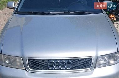 Седан Audi A4 2000 в Львові