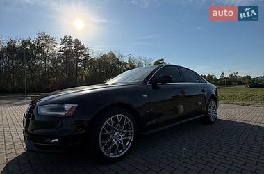 Седан Audi A4 2015 в Львове