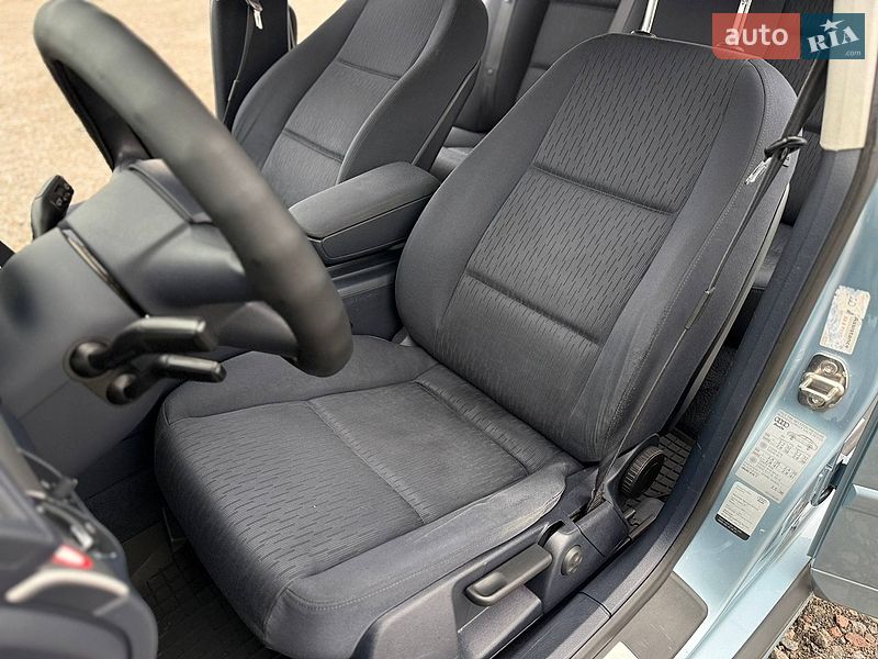 Седан Audi A4 2005 в Дніпрі