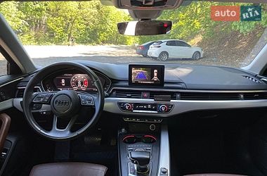 Седан Audi A4 2018 в Львове