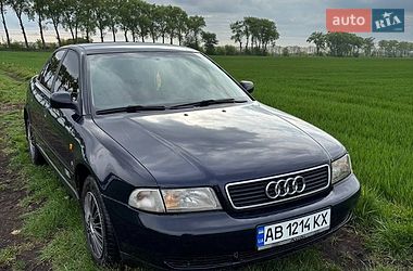 Седан Audi A4 1997 в Виннице