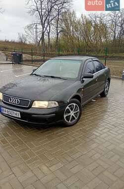 Седан Audi A4 1997 в Голованевске