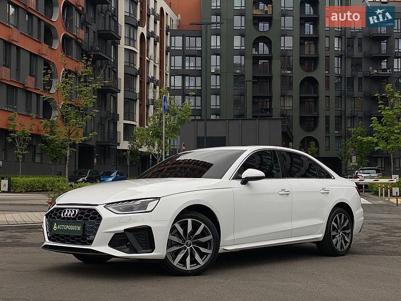 Седан Audi A4 2020 в Киеве