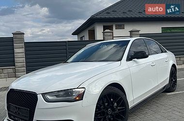 Седан Audi A4 2013 в Вараші