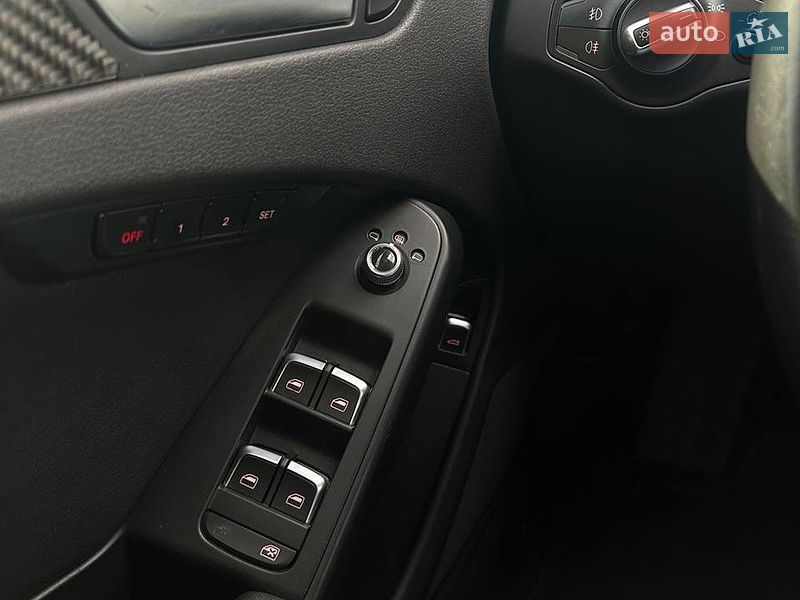 Седан Audi A4 2013 в Вараші