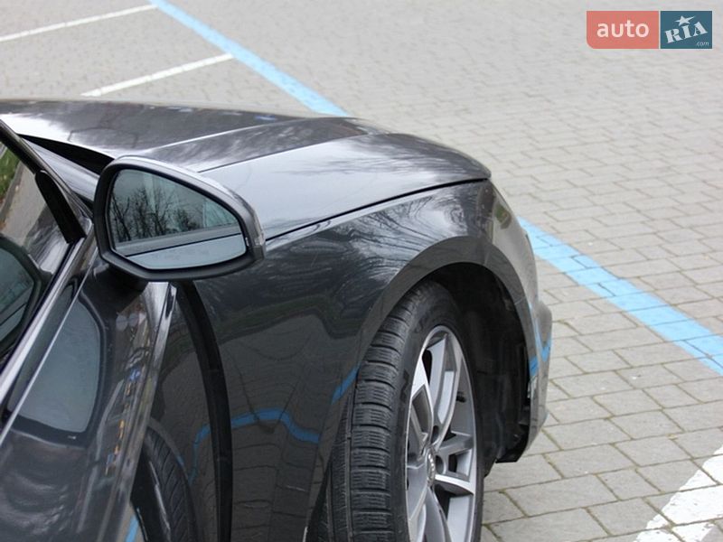 Седан Audi A4 2019 в Львове