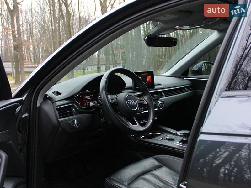 Седан Audi A4 2019 в Львове