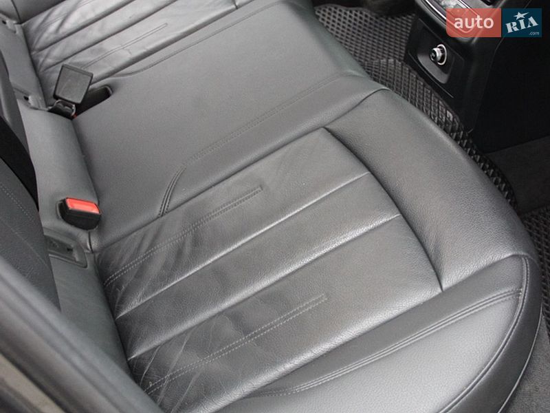 Седан Audi A4 2019 в Львове