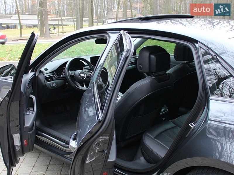 Седан Audi A4 2019 в Львове
