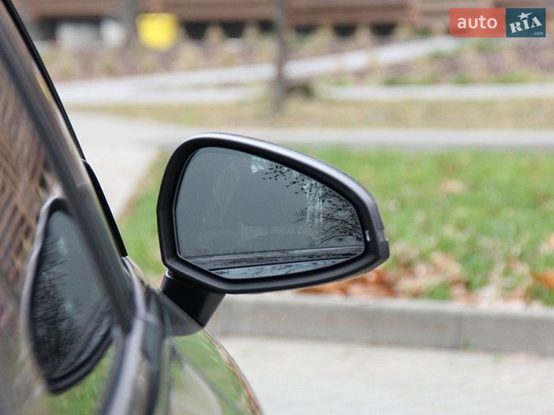 Седан Audi A4 2019 в Львове