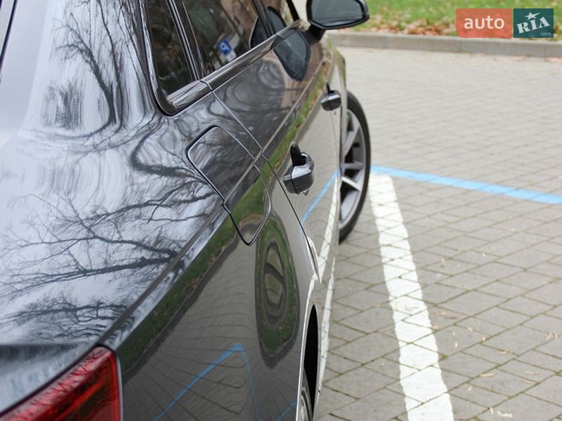 Седан Audi A4 2019 в Львове