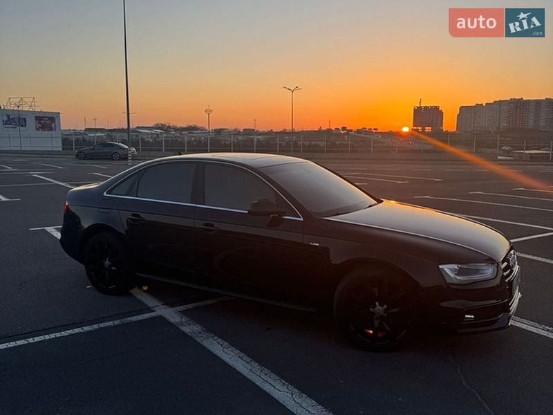 Седан Audi A4 2014 в Одессе