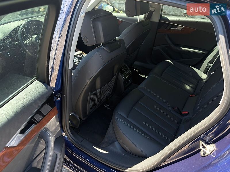 Седан Audi A4 2020 в Киеве