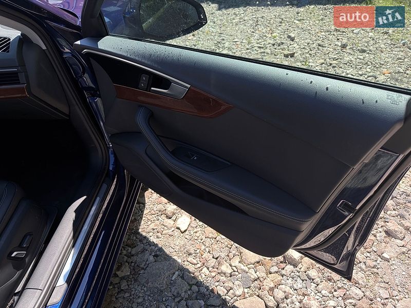 Седан Audi A4 2020 в Киеве
