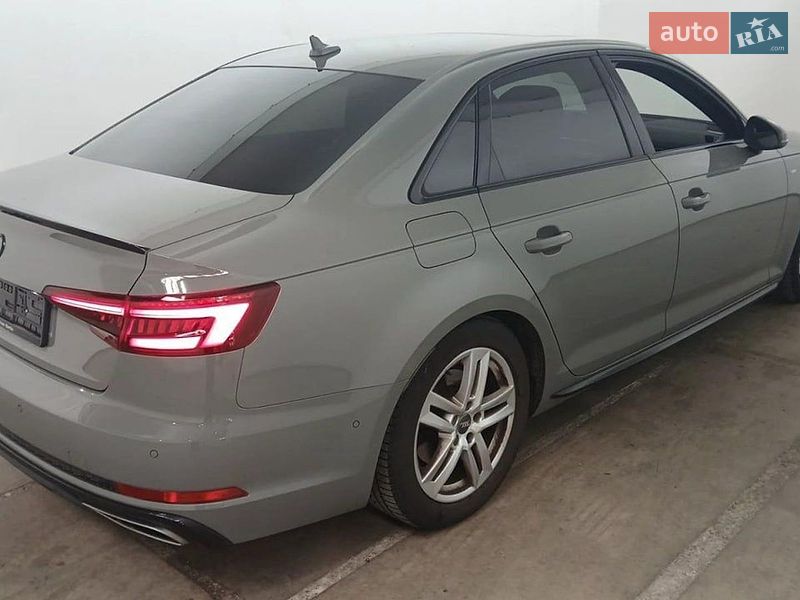 Седан Audi A4 2019 в Львові