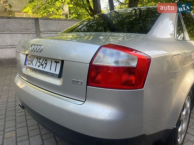 Седан Audi A4 2000 в Рівному