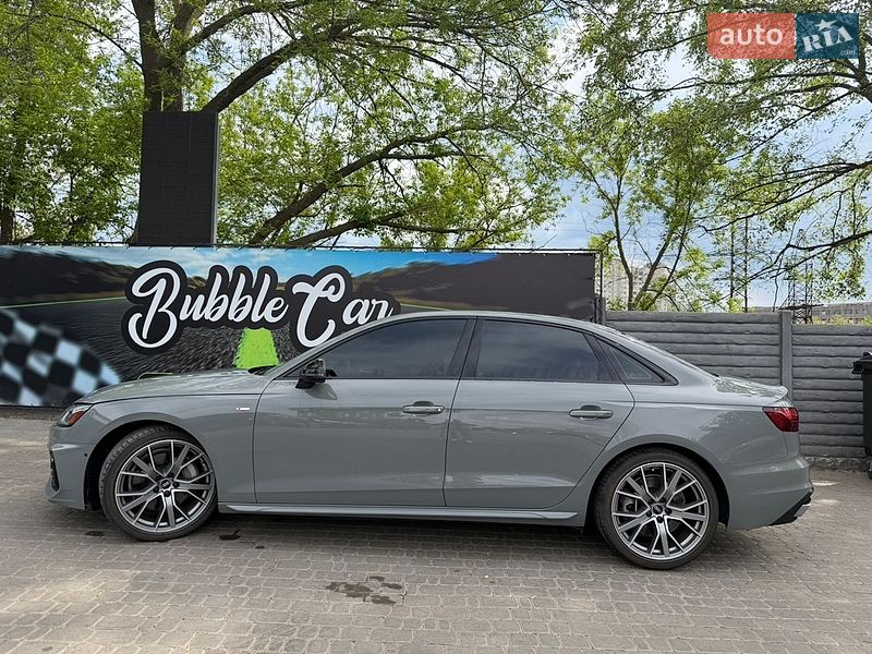 Седан Audi A4 2021 в Харькове