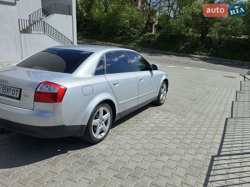 Седан Audi A4 2001 в Киеве