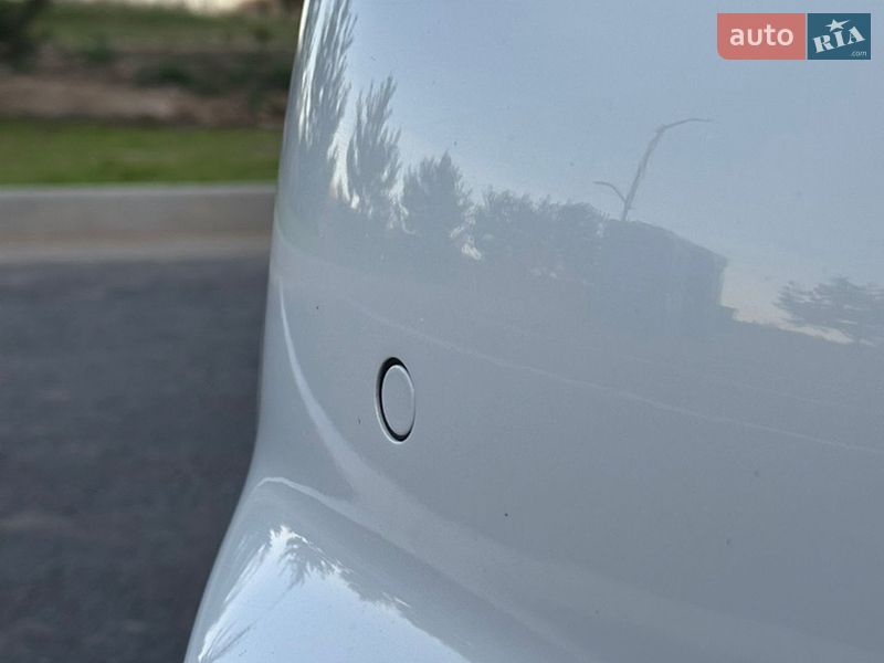 Седан Audi A4 2018 в Ровно