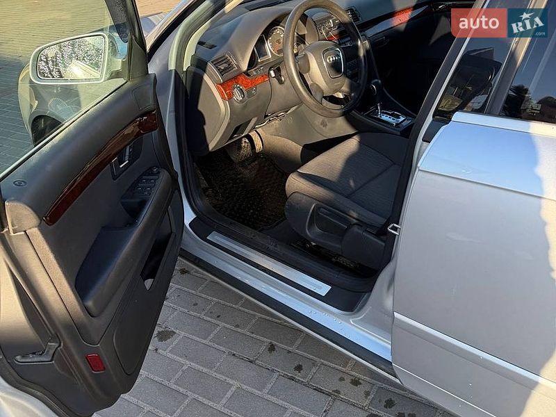 Седан Audi A4 2006 в Киеве