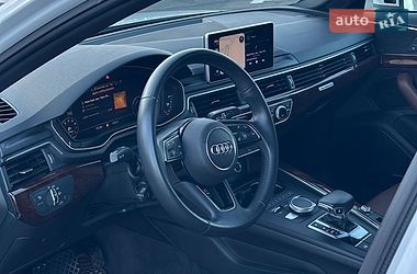 Седан Audi A4 2018 в Ровно