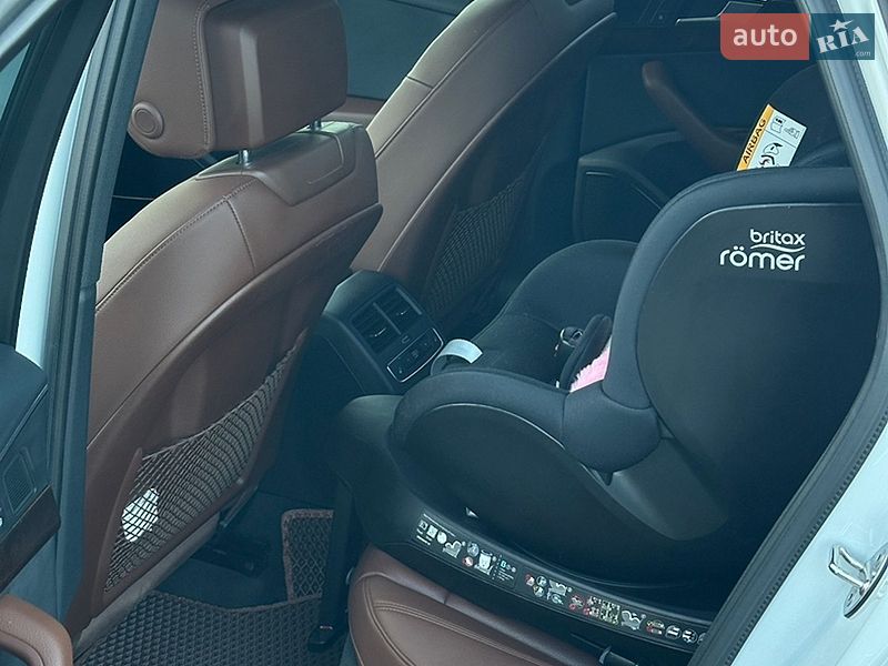 Седан Audi A4 2018 в Ровно
