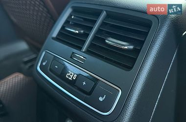Седан Audi A4 2018 в Ровно