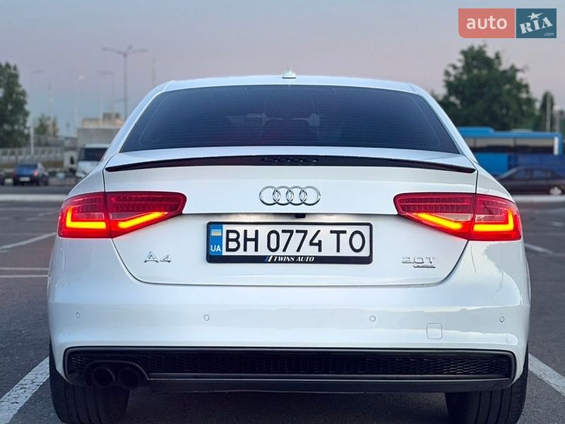 Седан Audi A4 2013 в Києві