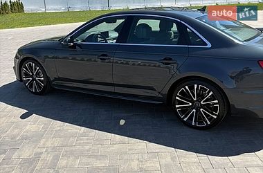 Седан Audi A4 2018 в Луцьку