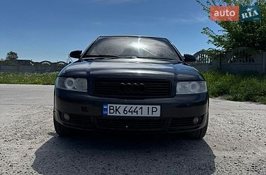 Седан Audi A4 2003 в Дубровице