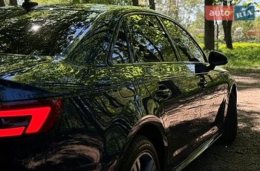 Седан Audi A4 2017 в Хмельницком