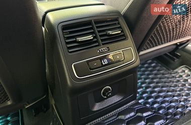 Седан Audi A4 2017 в Хмельницком