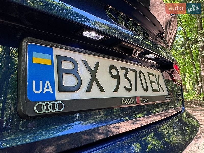 Седан Audi A4 2017 в Хмельницком