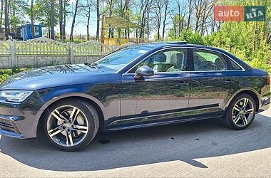 Седан Audi A4 2017 в Киеве
