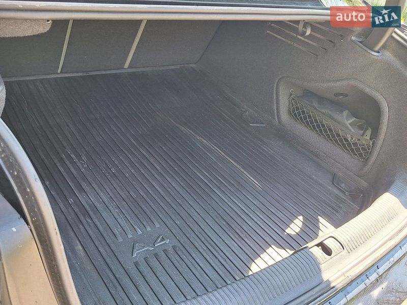 Седан Audi A4 2017 в Киеве