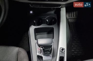 Седан Audi A4 2021 в Киеве