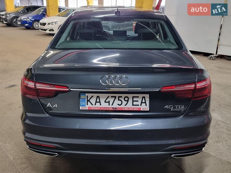 Седан Audi A4 2021 в Киеве