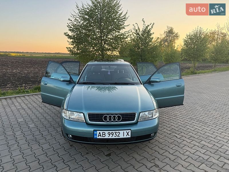Седан Audi A4 1999 в Липовце