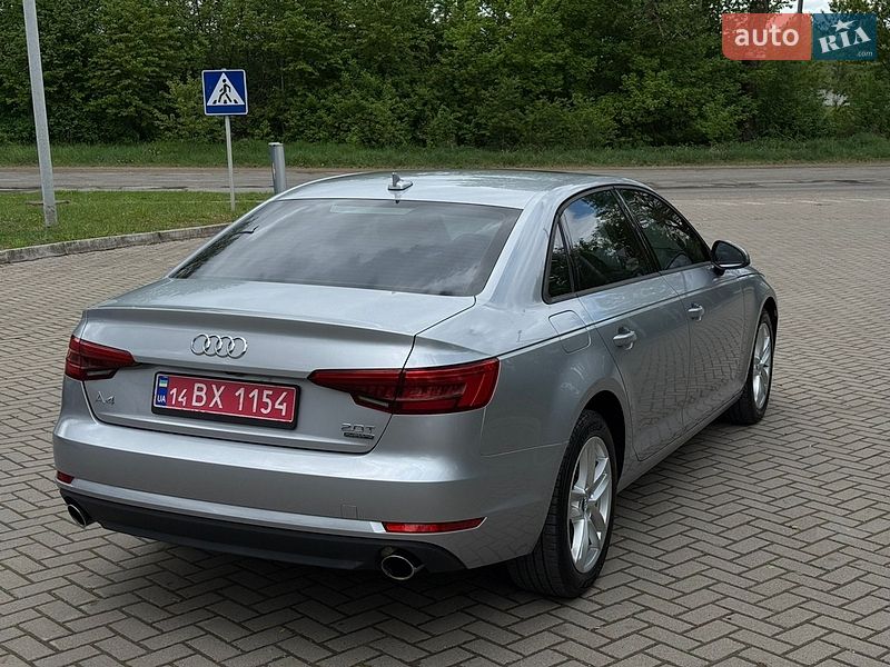 Седан Audi A4 2016 в Самборе