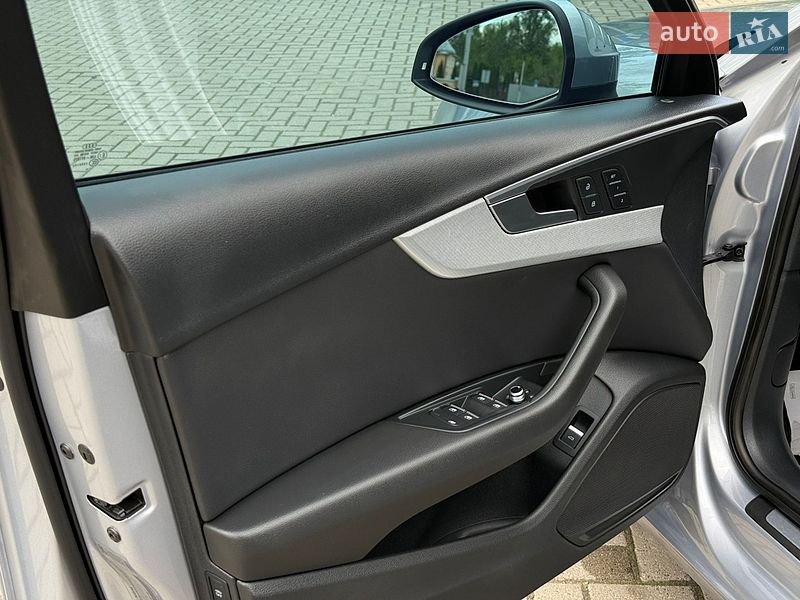 Седан Audi A4 2016 в Самборе