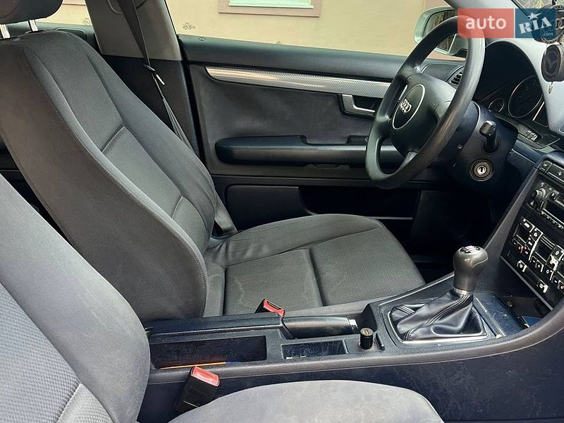 Седан Audi A4 2001 в Днепре