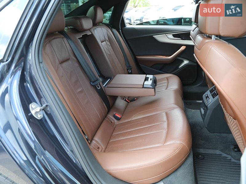Седан Audi A4 2016 в Харькове